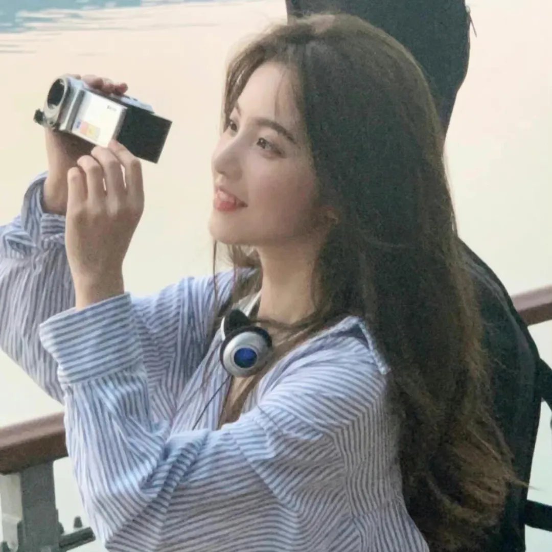 开局外卖系统，我带校花发家致富